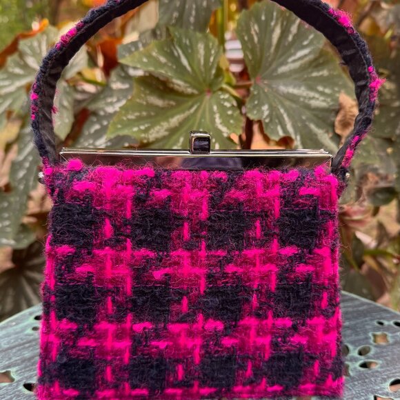 Moo Roo Charleston Signed 2006 Vintage Pink Black Houndstooth Handbag - Picture 2 of 10